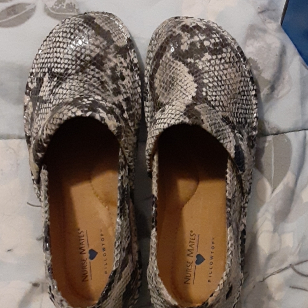 Nurse shoes*FINAL MARK DOWM******